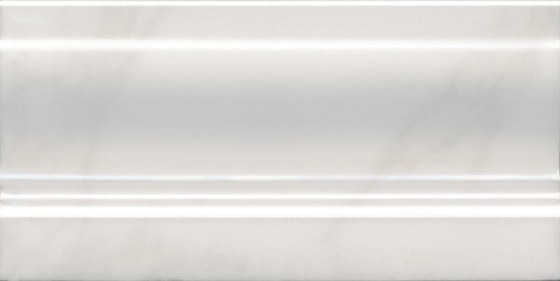 Плинтус Висконти белый - главное фото